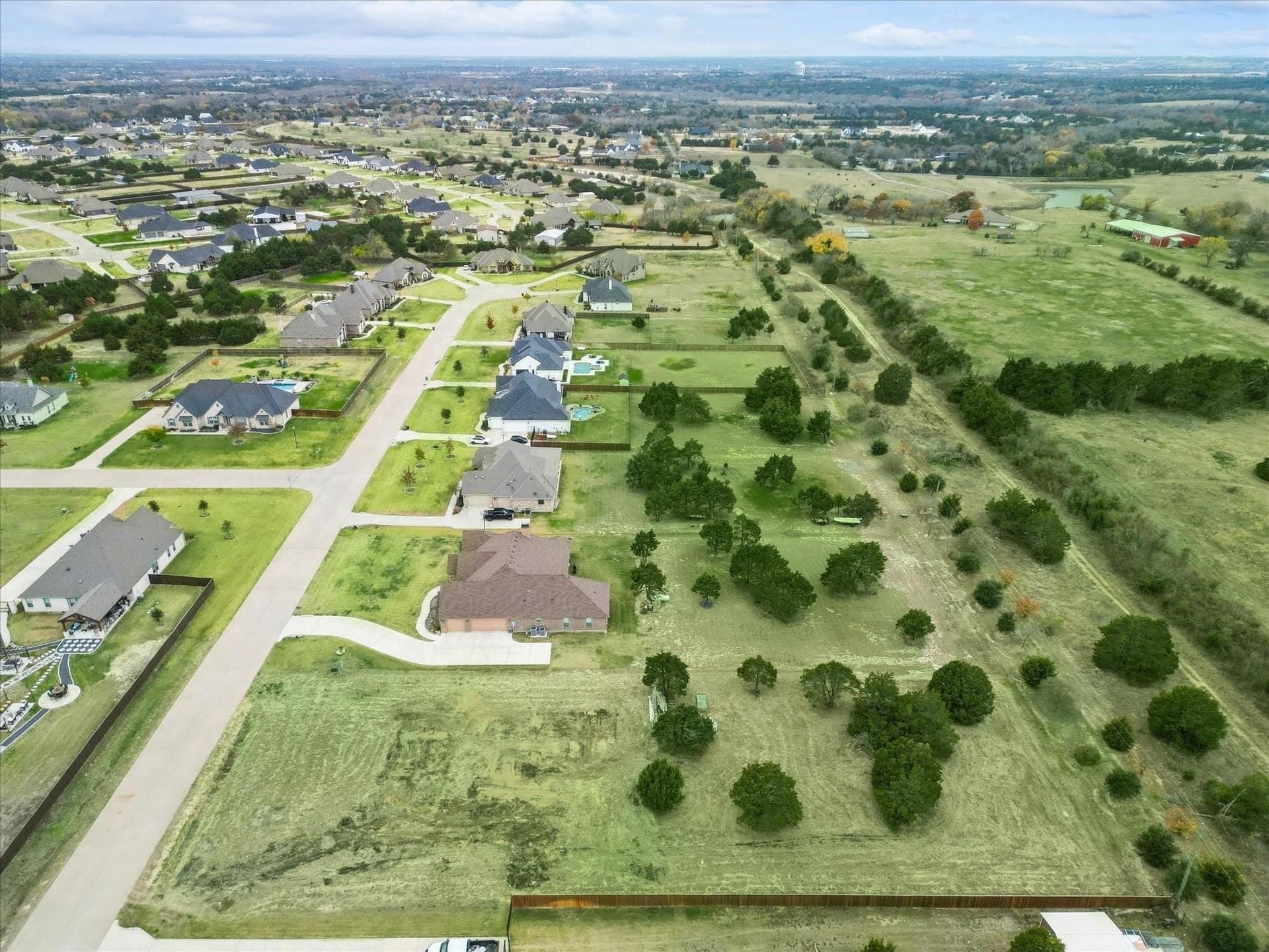 0.99 acres in Ellis County - photo 9