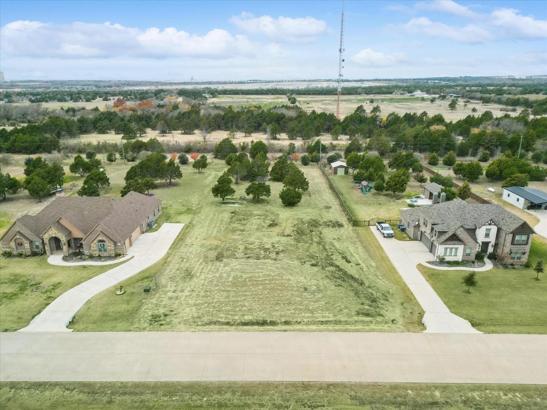 0.99 acres in Ellis County gallery image 4