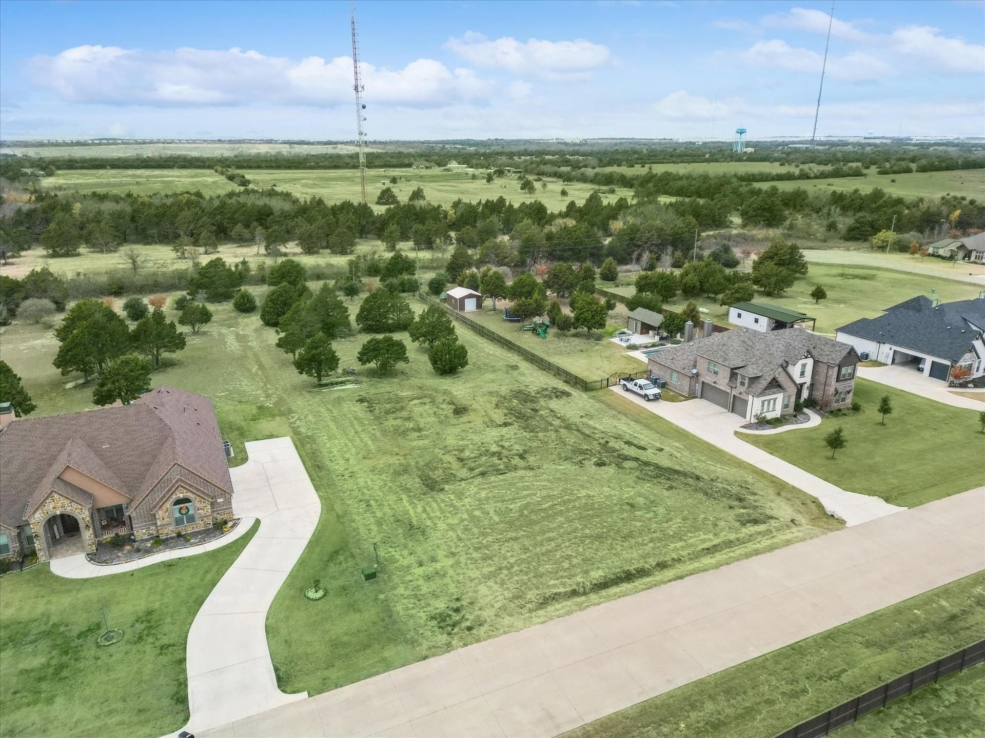 0.99 acres in Ellis County - photo 6
