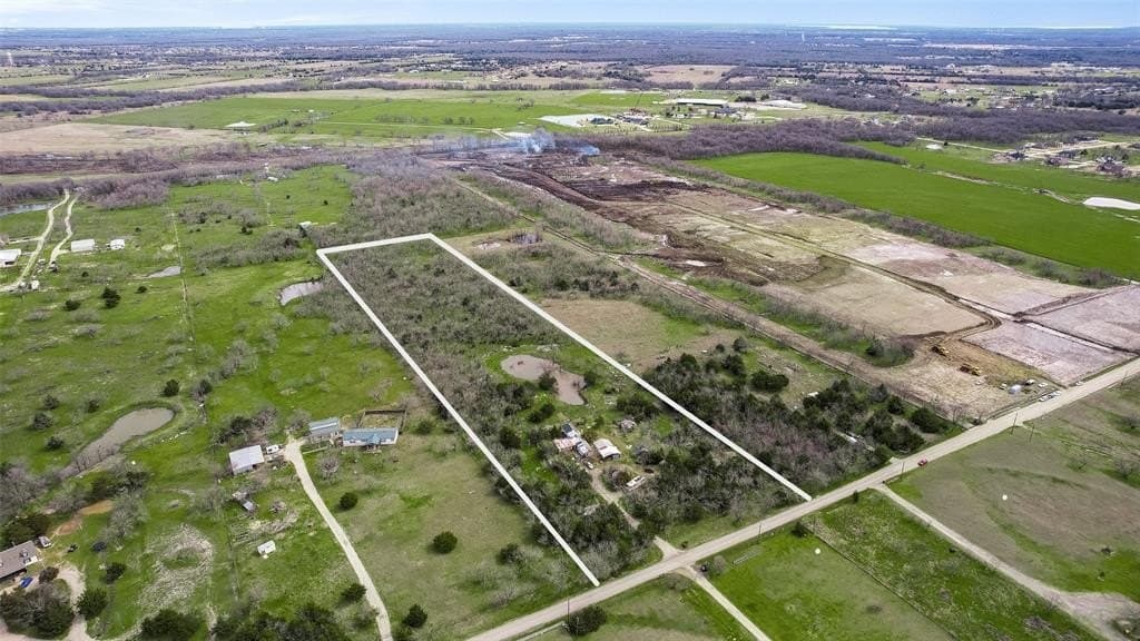 10 acres in Hunt County gallery image 2