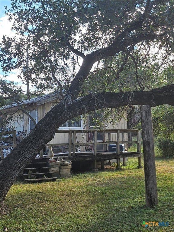 0.97 acres in Comal County - photo 2