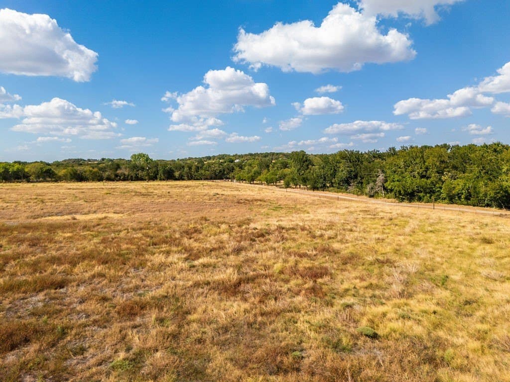 1.67 acres in McLennan County - photo 9