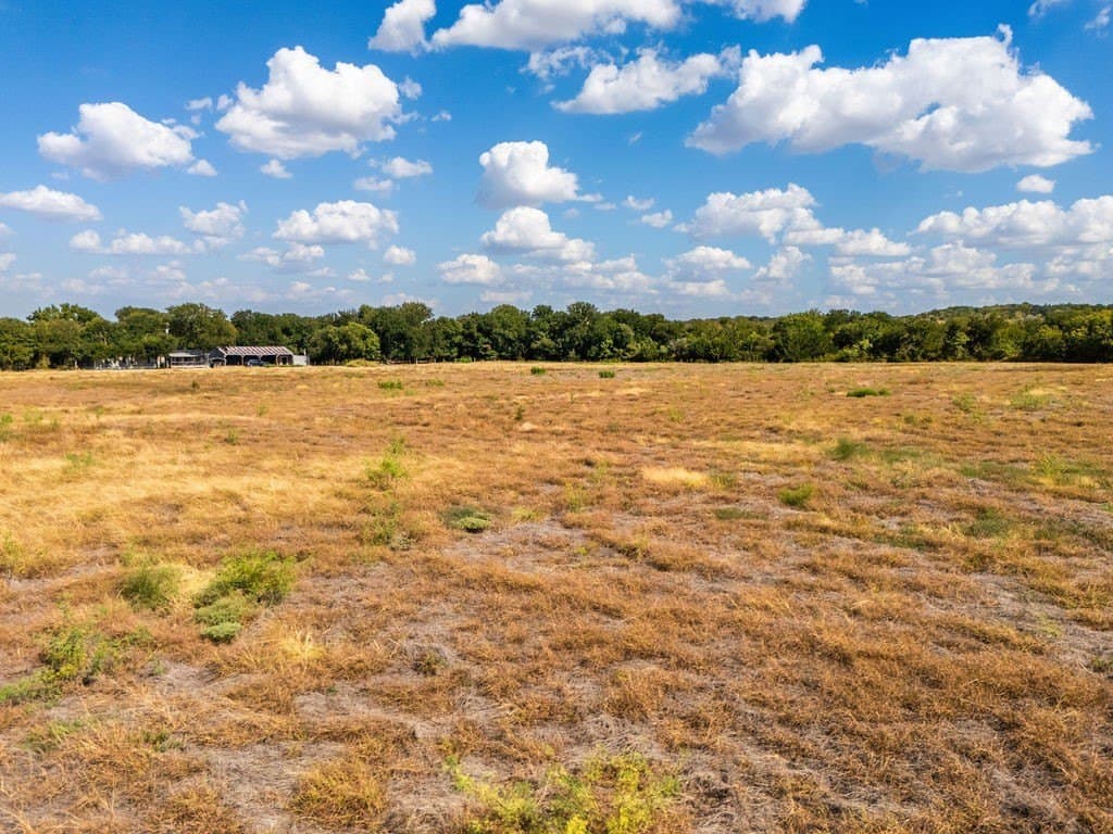 1.67 acres in McLennan County - photo 5
