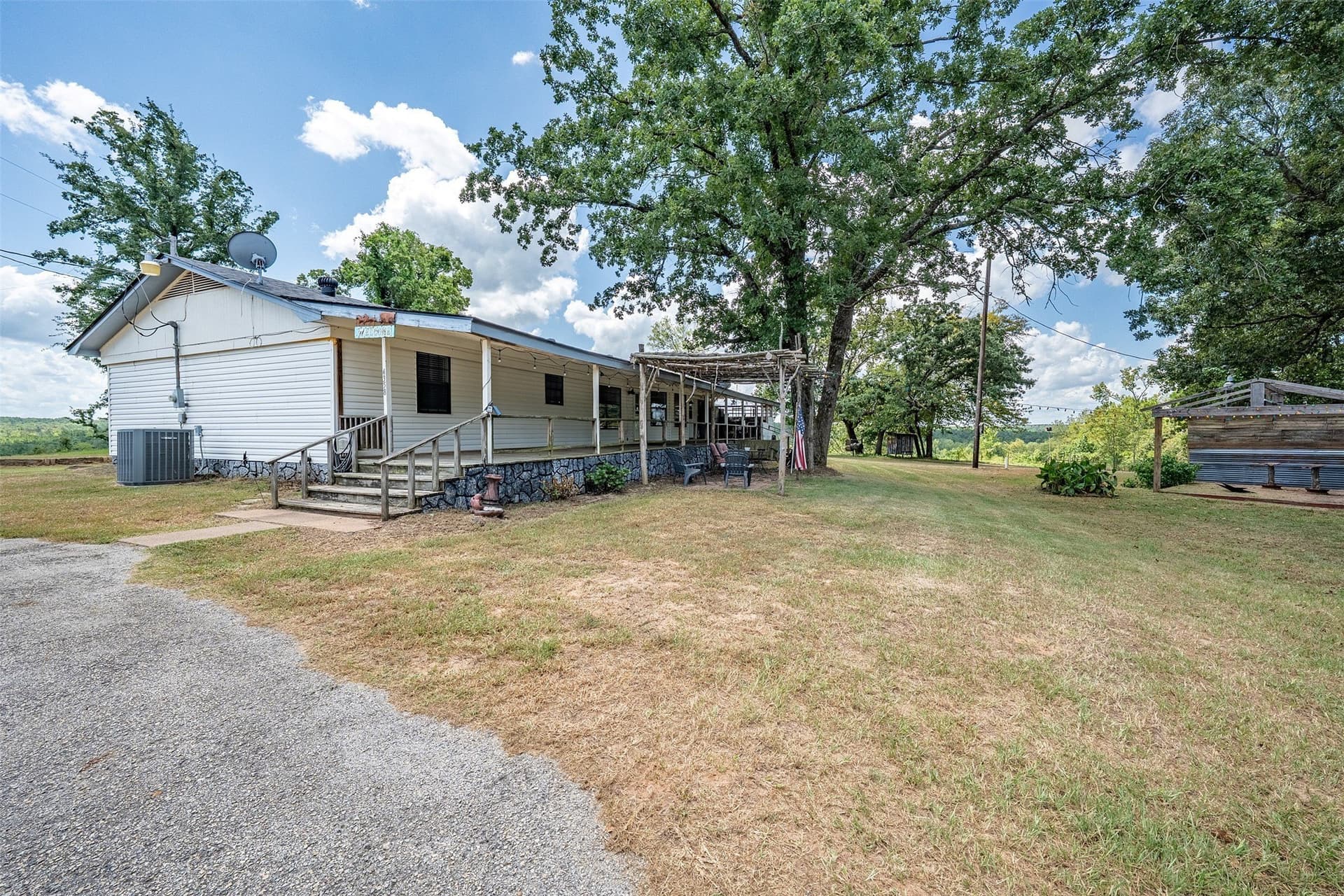 60.61 acres in Rusk County - photo 2
