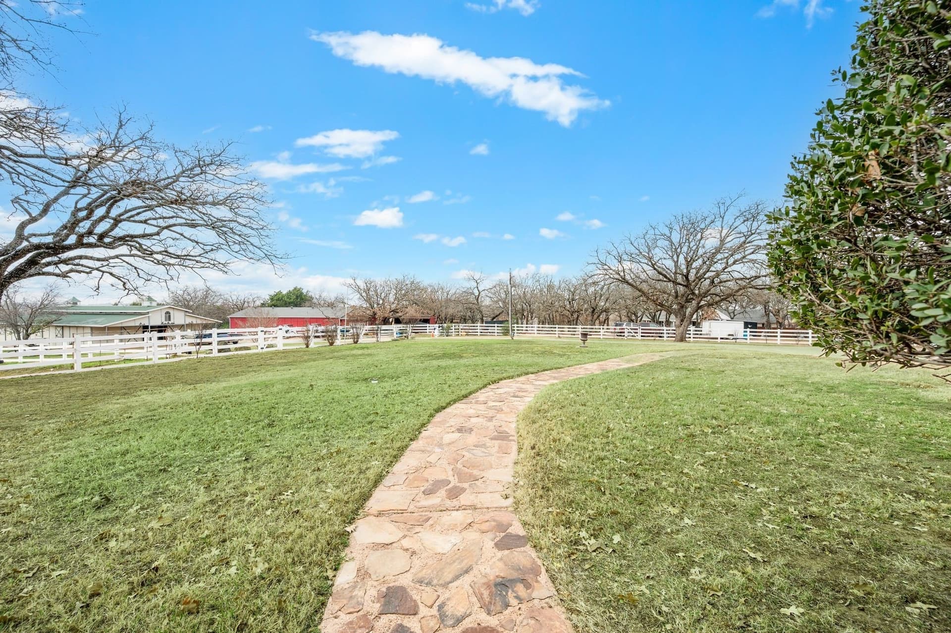 4.82 acres in Tarrant County - photo 10
