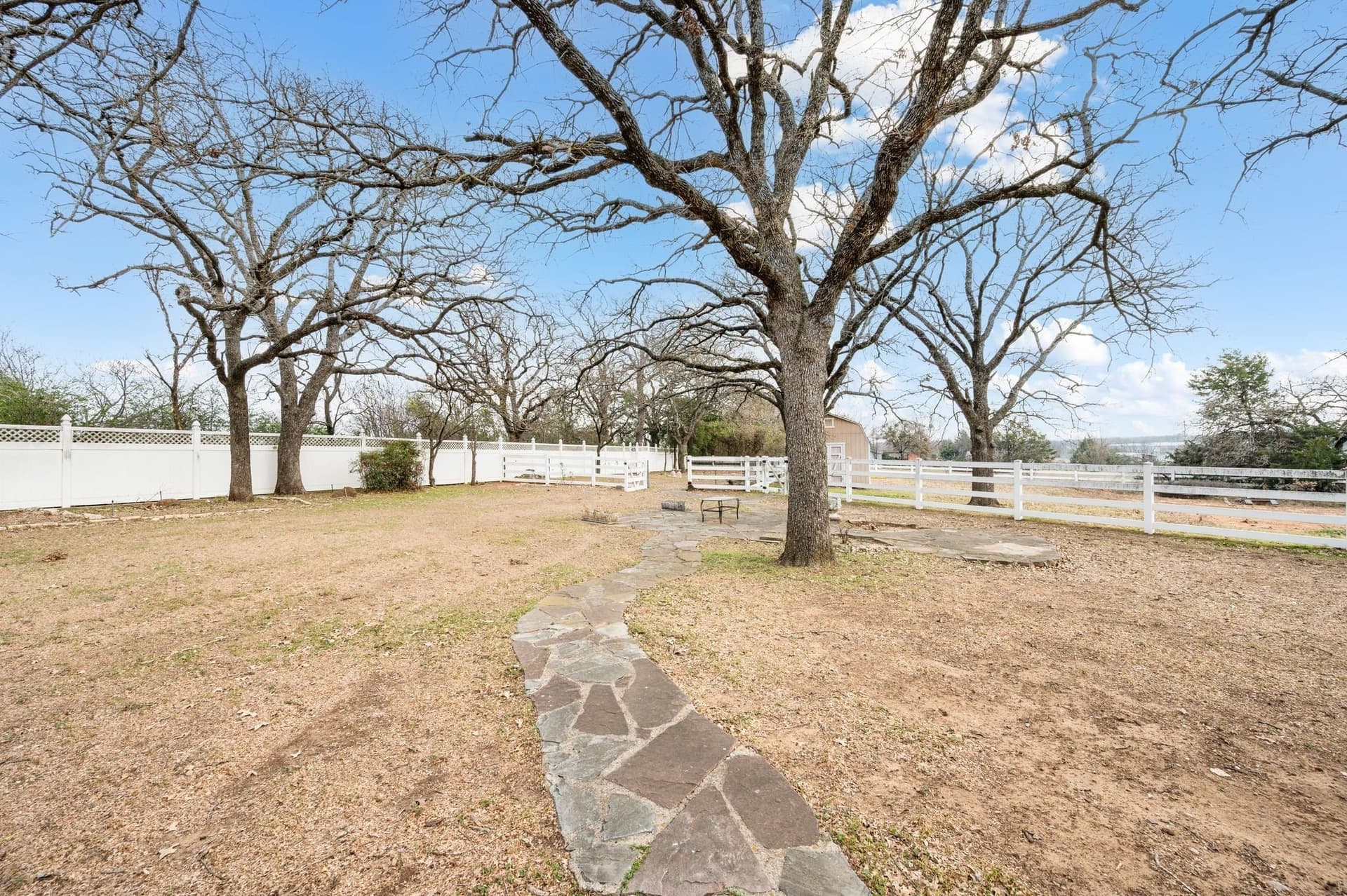 4.82 acres in Tarrant County - photo 32