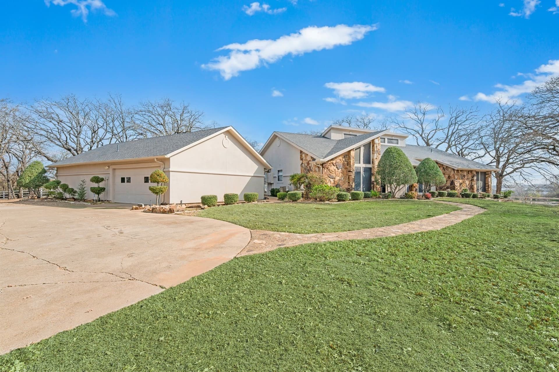 4.82 acres in Tarrant County - photo 9