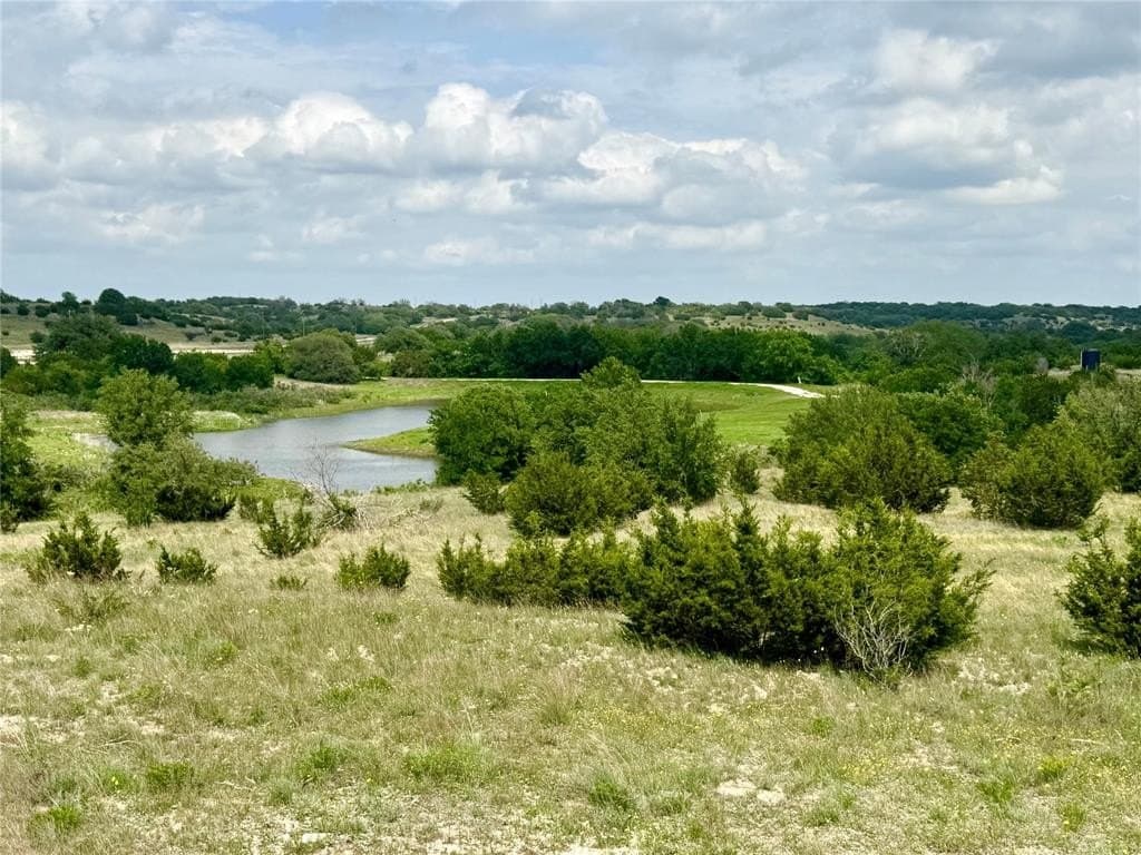 2.85 acres in Somervell County