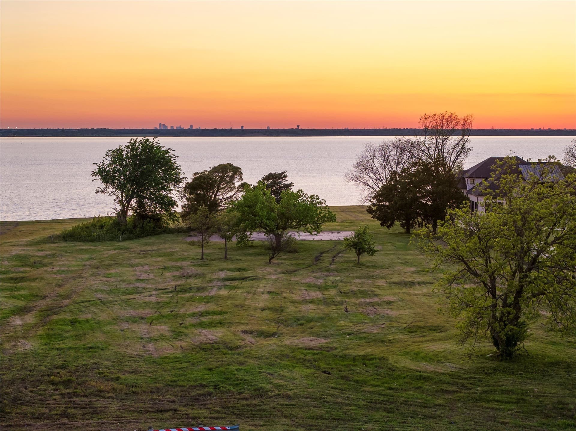 1.88 acres in Rockwall County - photo 2