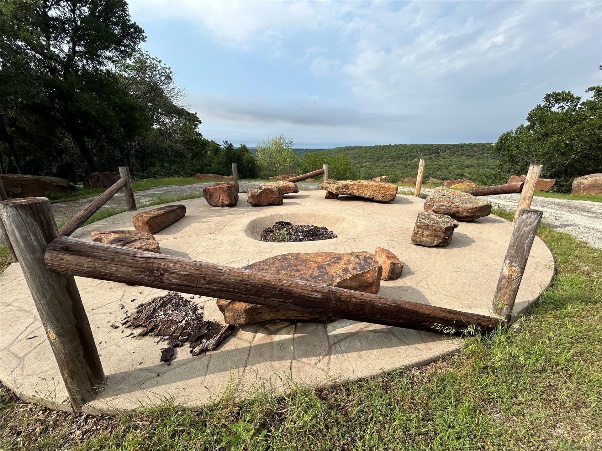 2.3 acres in Palo Pinto County - photo 3