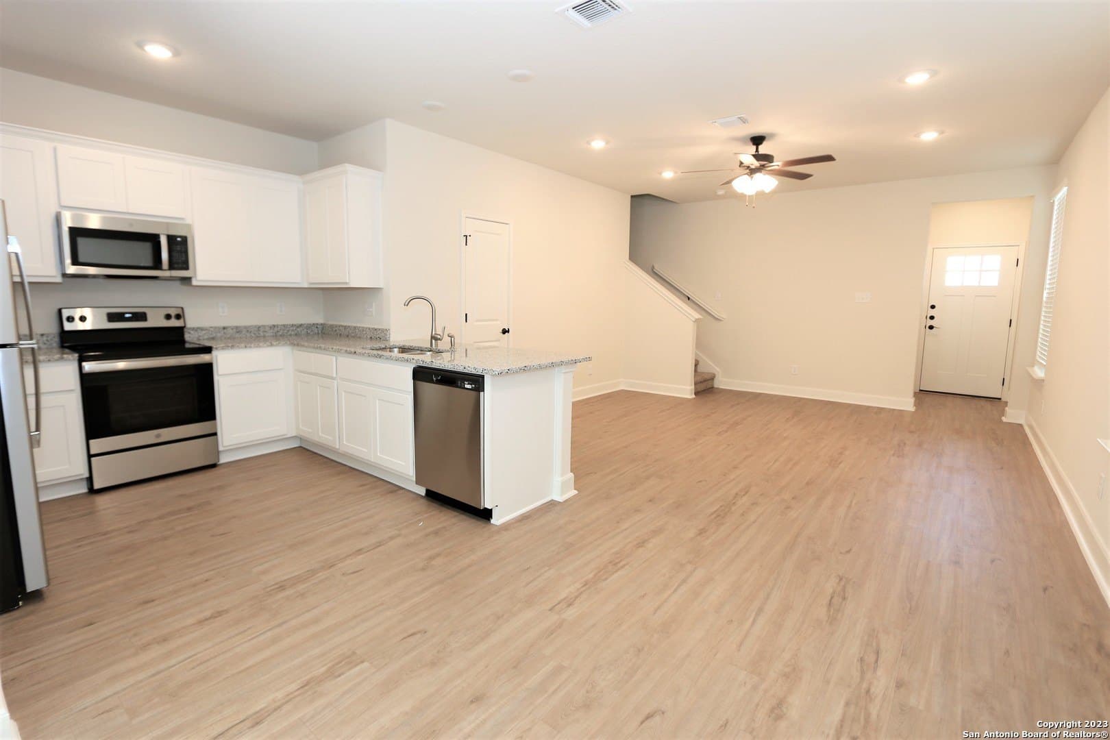 11 acres in Bexar County gallery image 2