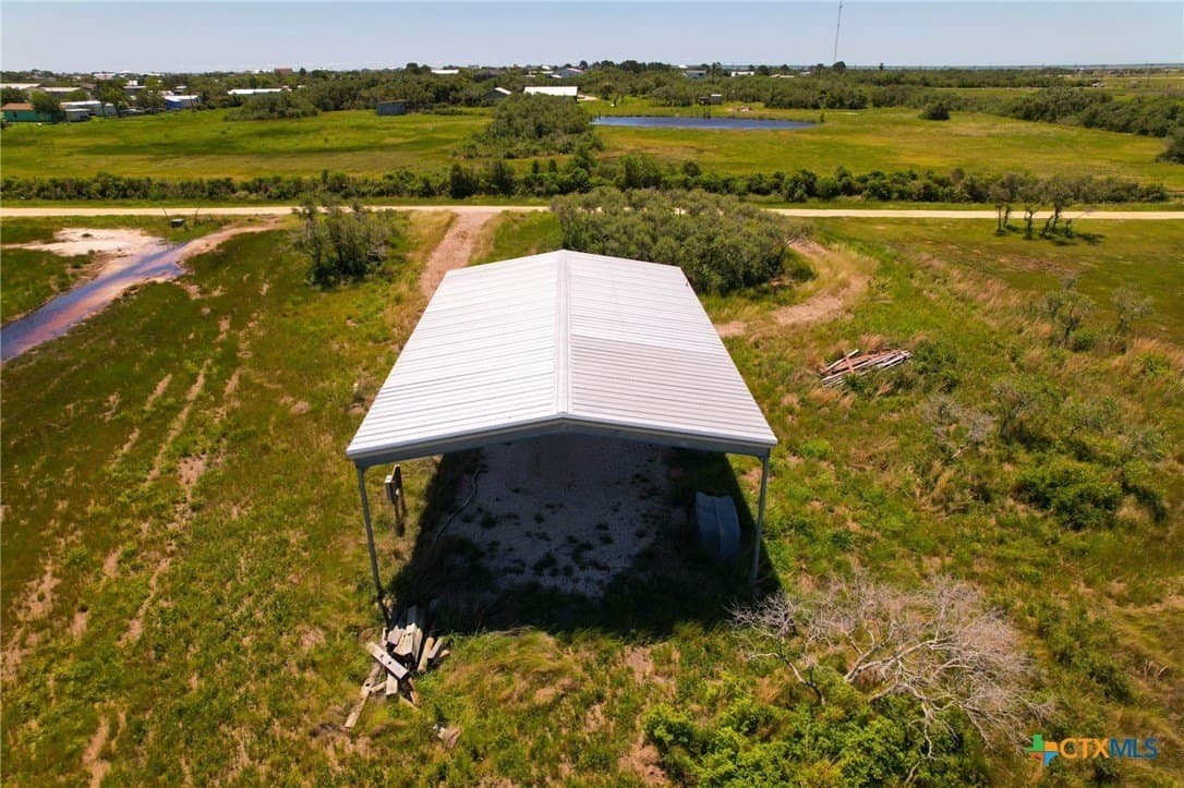 2 acres in Calhoun County gallery image 4