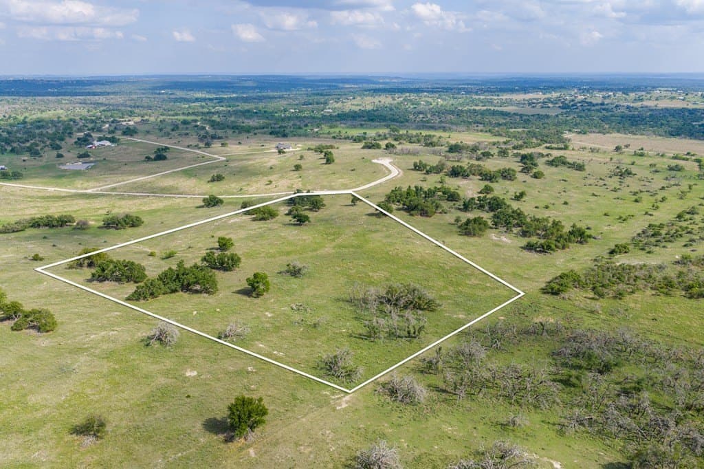 10.05 acres in Gillespie County gallery image 2