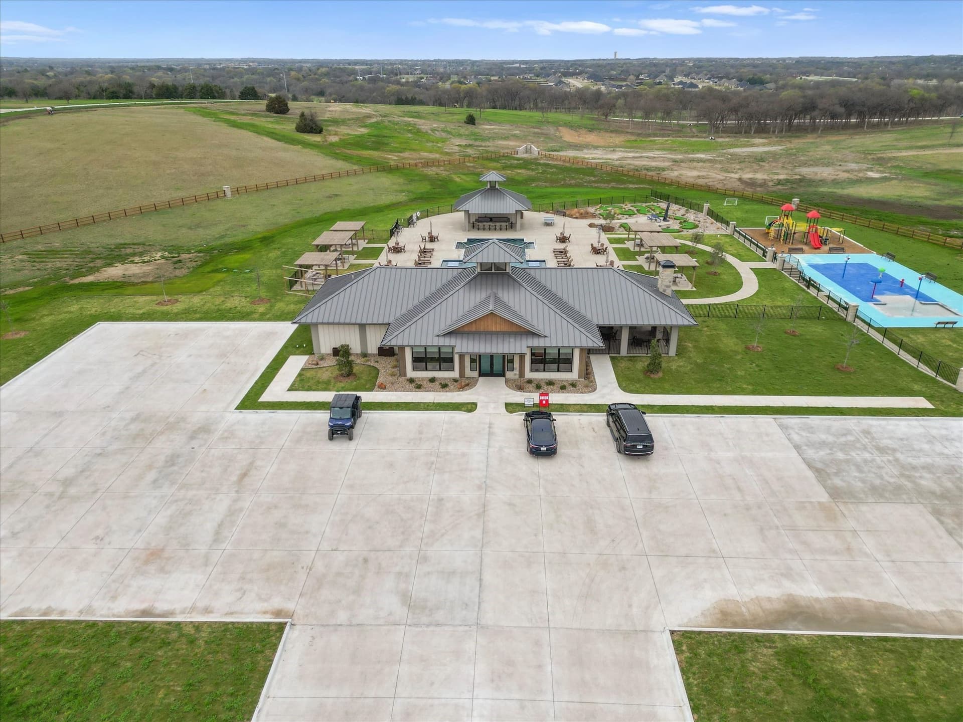 1.02 acres in Ellis County - photo 2
