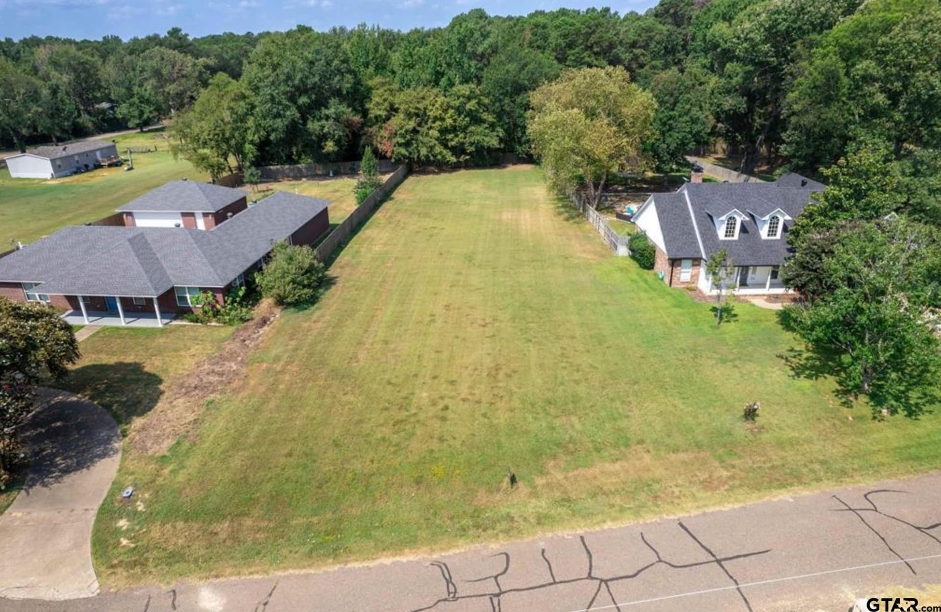 0.44 acres in Henderson County gallery image 2