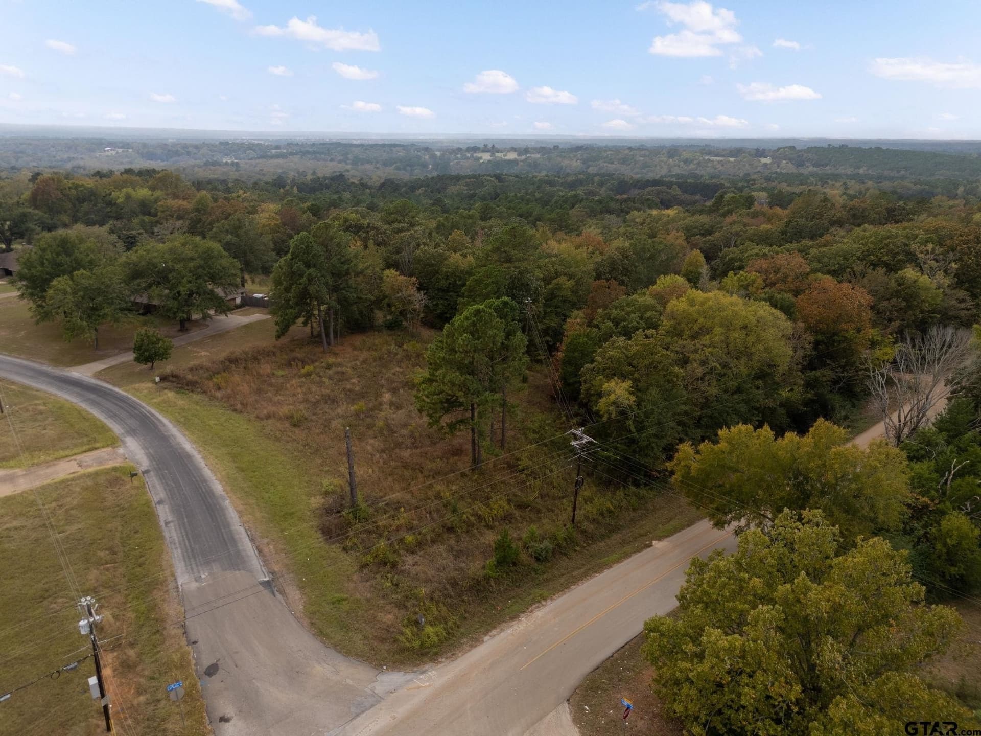 1.92 acres in Smith County gallery image 4