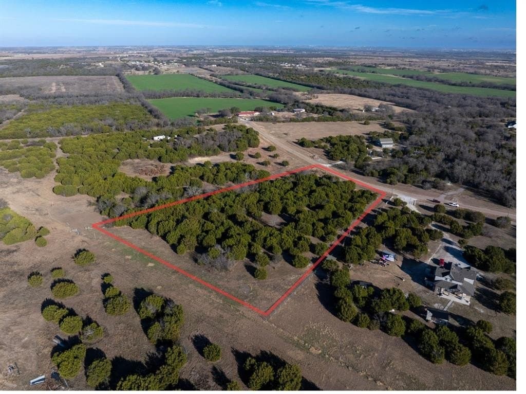 5.05 acres in Johnson County