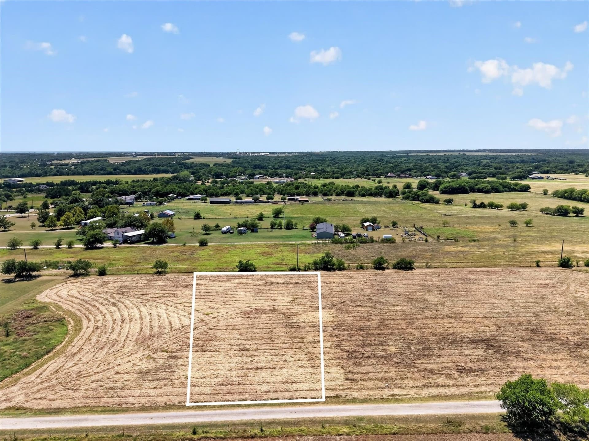 1 acres in Ellis County gallery image 2