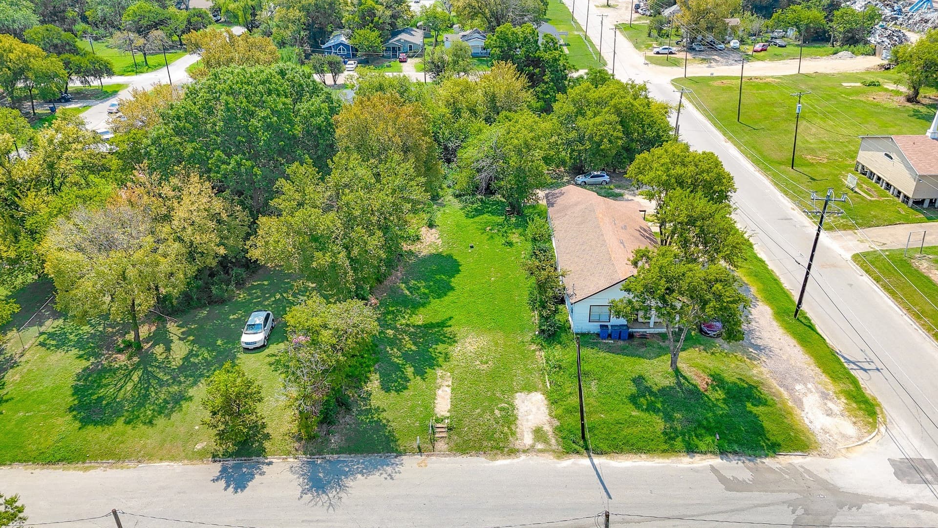 0.16 acres in Navarro County - photo 11