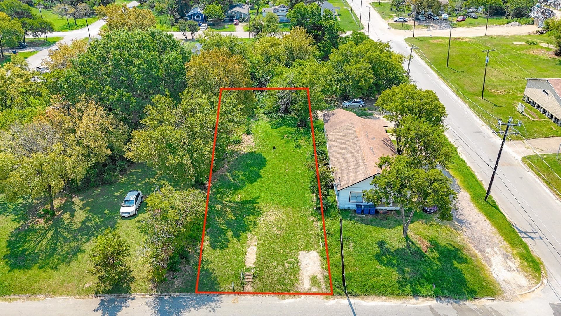 0.16 acres in Navarro County