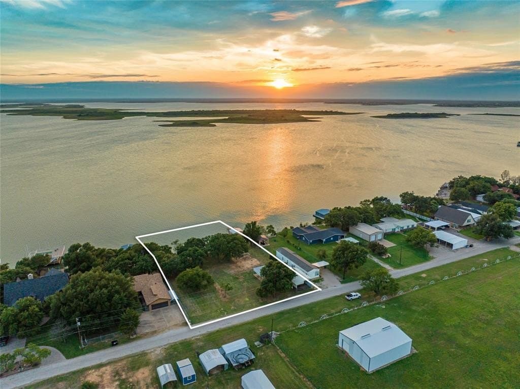 0.92 acres in Stephens County gallery image 3