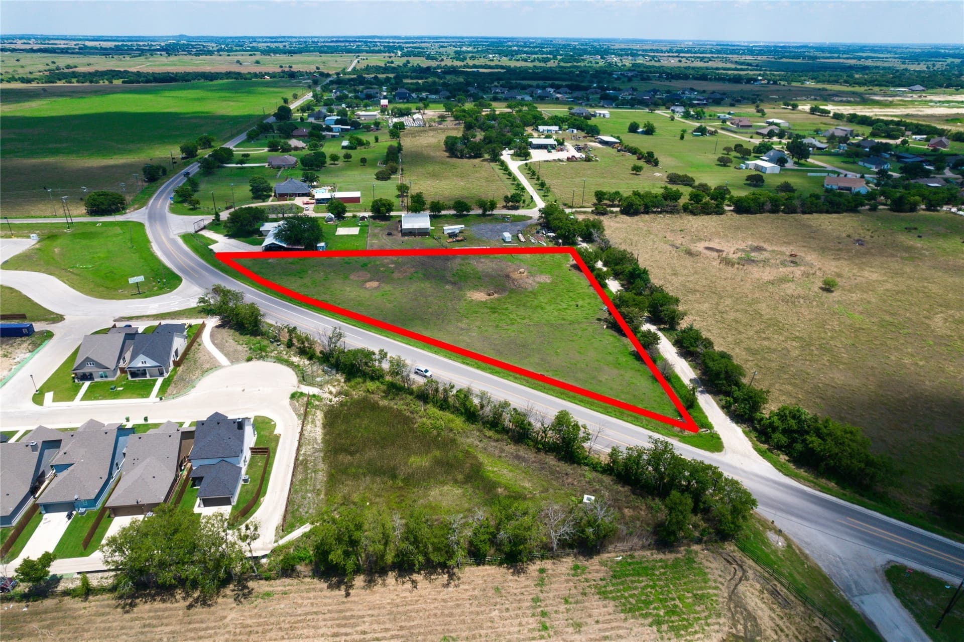 2 acres in Johnson County gallery image 3