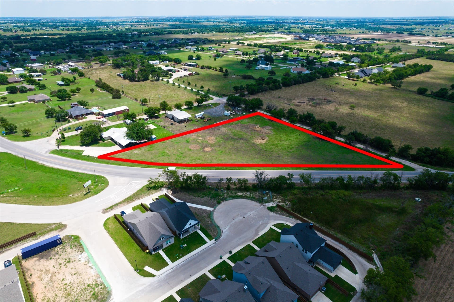 2 acres in Johnson County gallery image 4