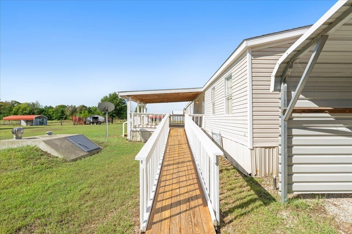 7.33 acres in Navarro County - photo 24