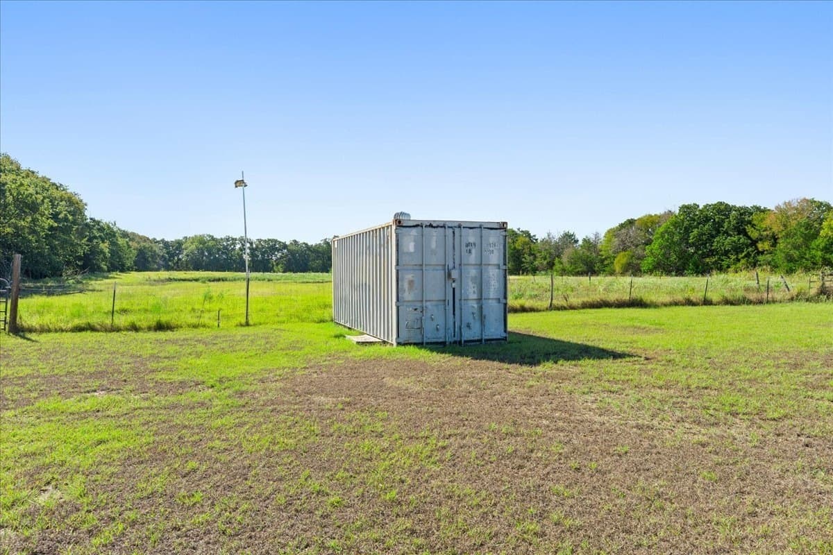 7.33 acres in Navarro County - photo 31
