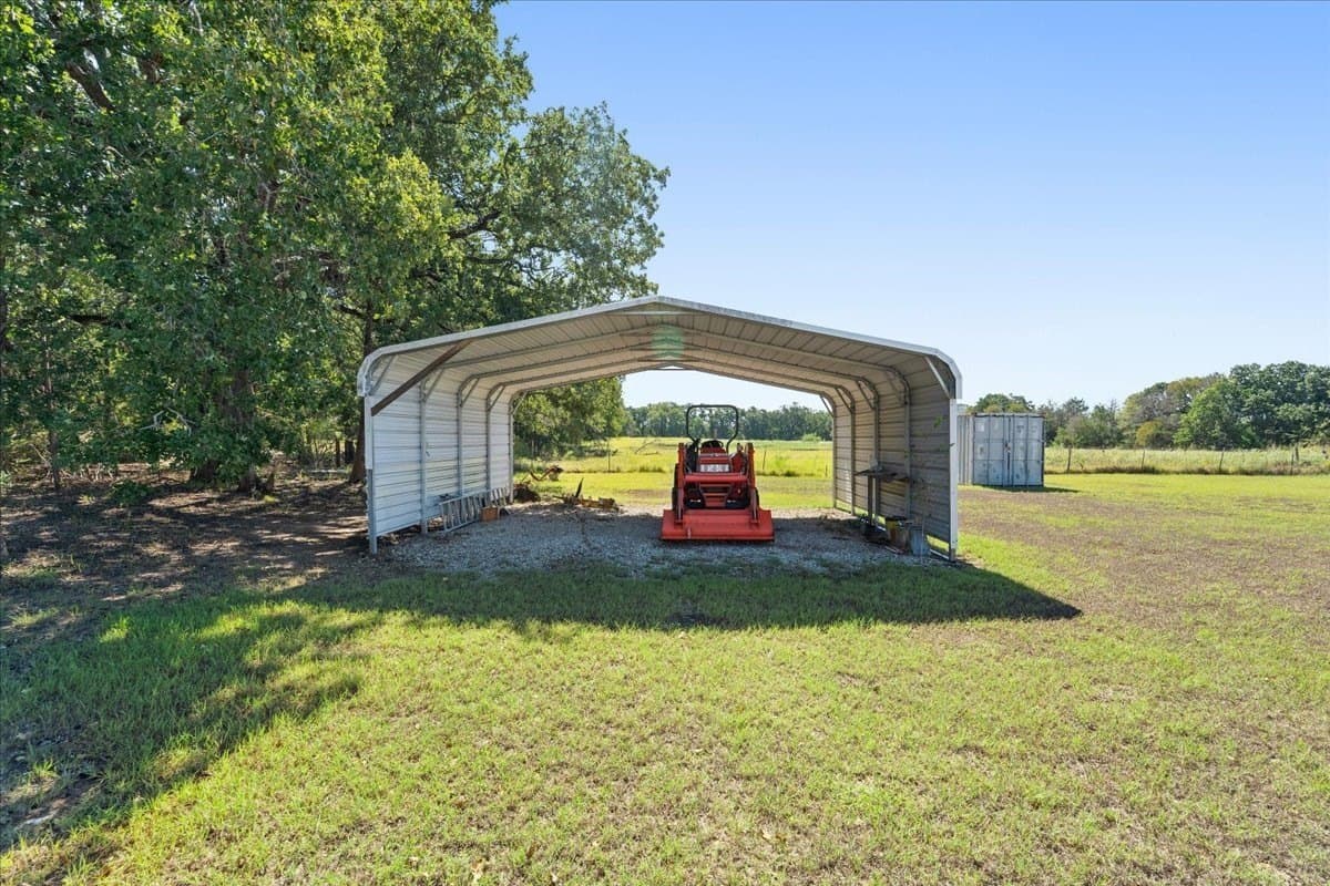 7.33 acres in Navarro County - photo 30
