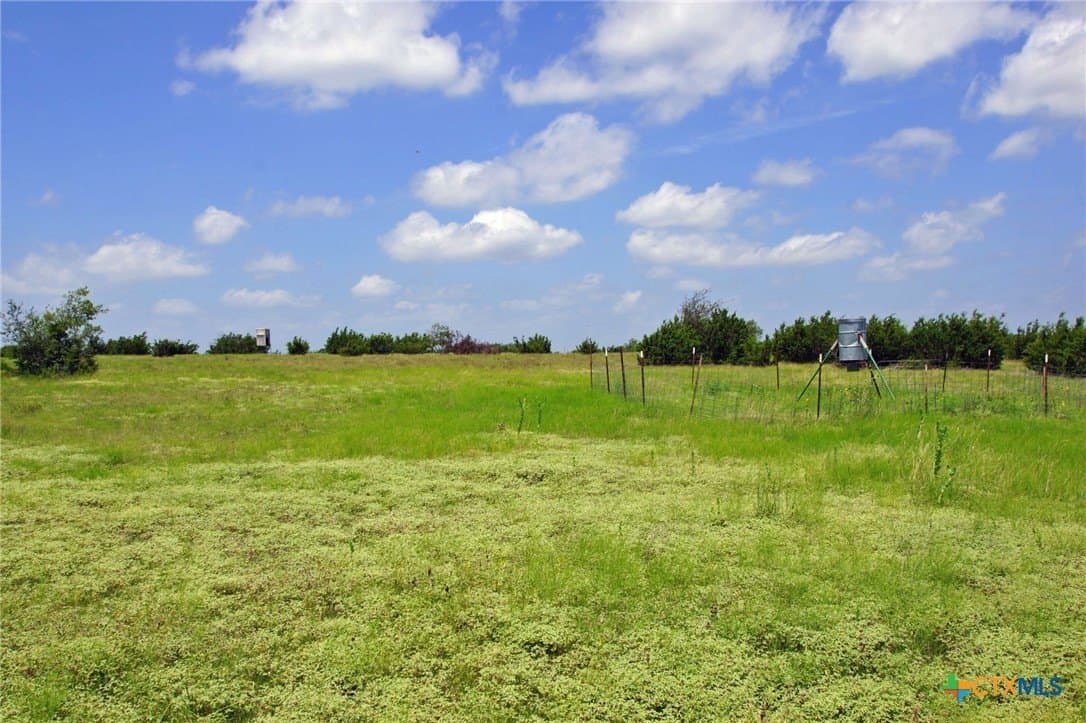 200 acres in Burnet County gallery image 3