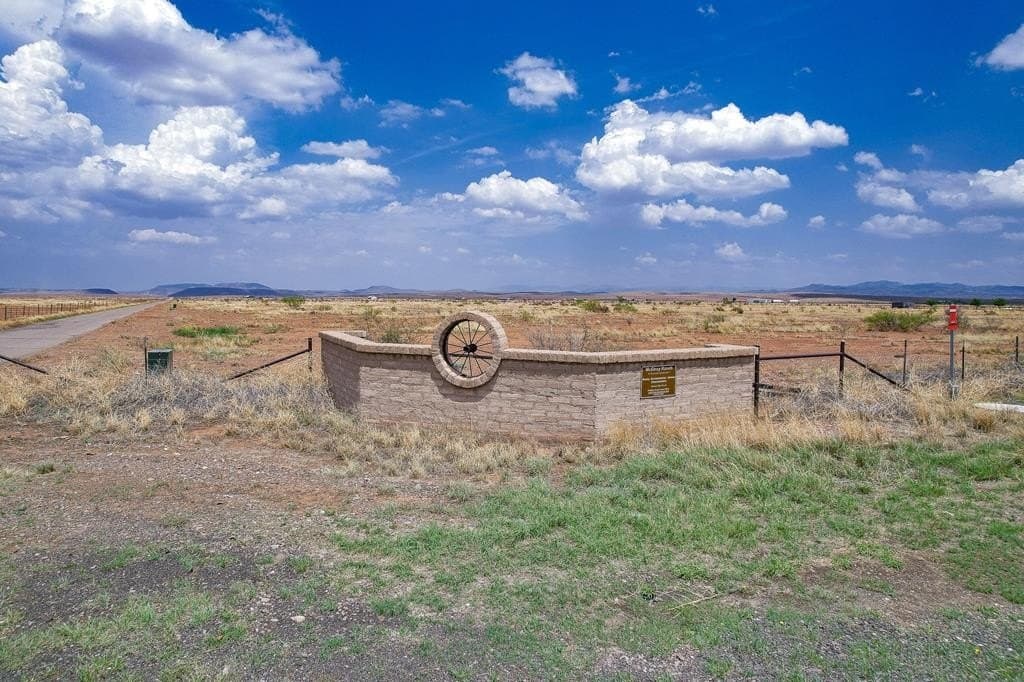10.3 acres in Brewster County - photo 4