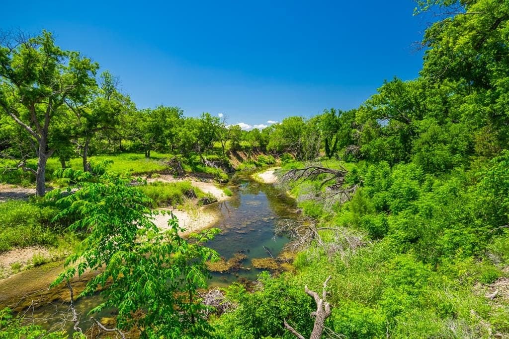 740 acres in Lampasas County