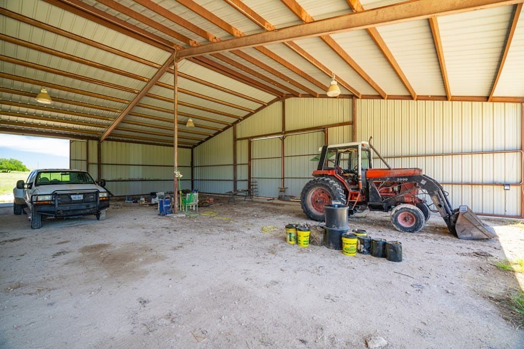 740 acres in Lampasas County - photo 12