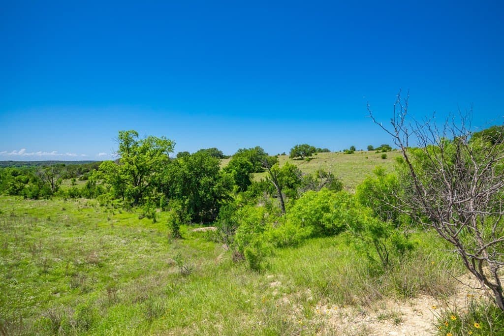 740 acres in Lampasas County - photo 10