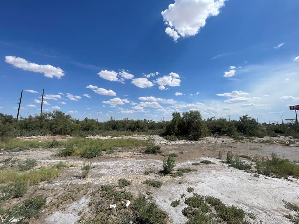 3.07 acres in Reeves County - photo 9
