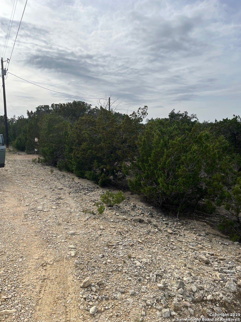 0.23 acres in Bandera County - photo 7