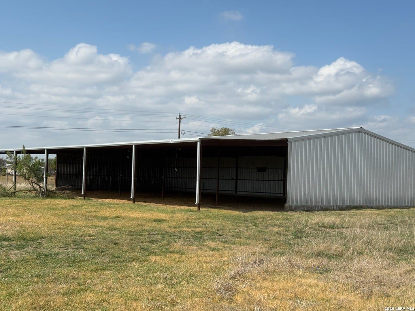 25.28 acres in Bandera County - photo 103