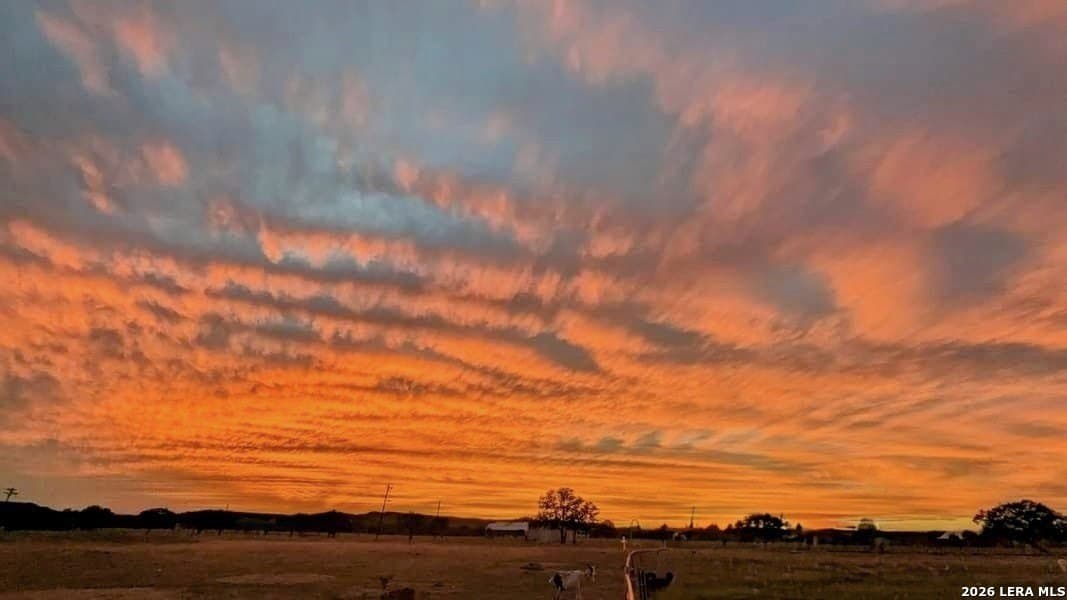 25.28 acres in Bandera County gallery image 3