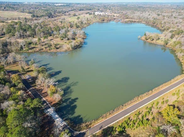 8 acres in ANDERSON County gallery image 4