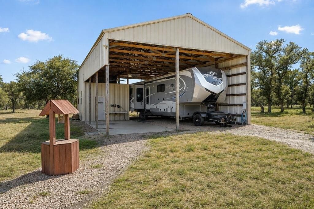 16 acres in Blanco County - photo 27