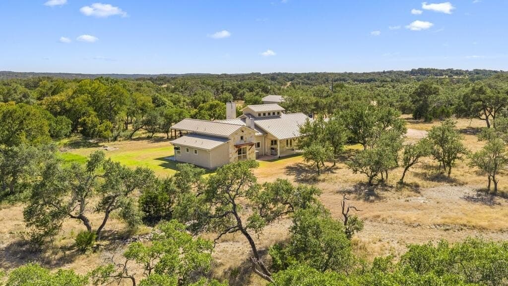 16 acres in Blanco County - photo 2