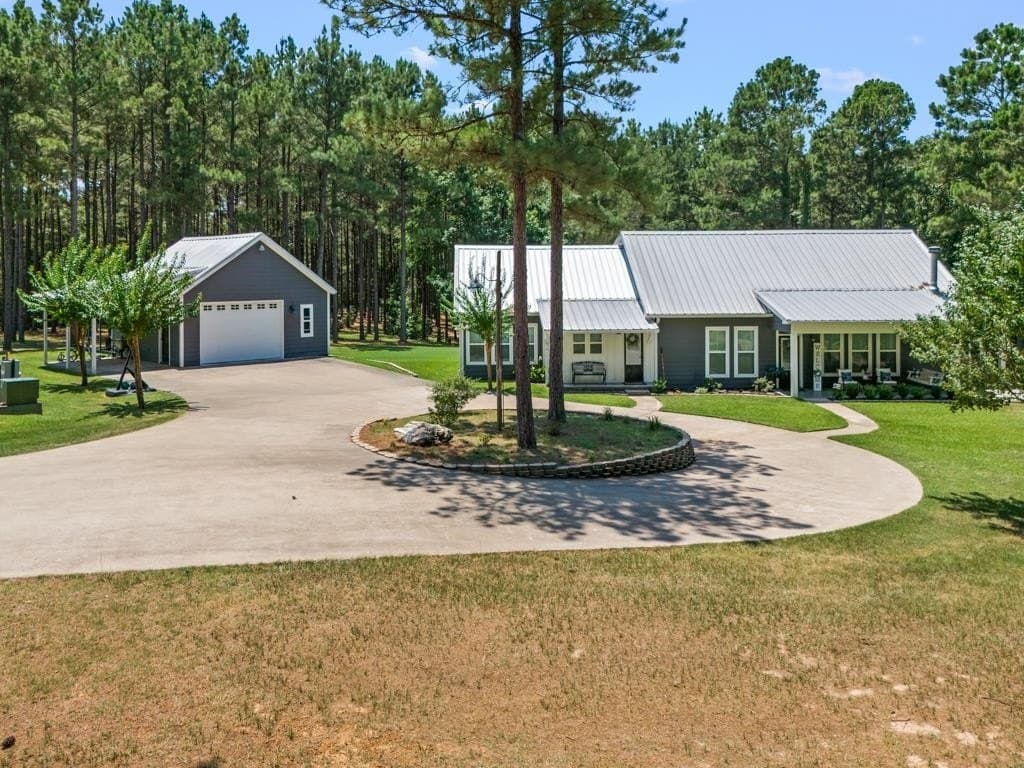 52 acres in Upshur County