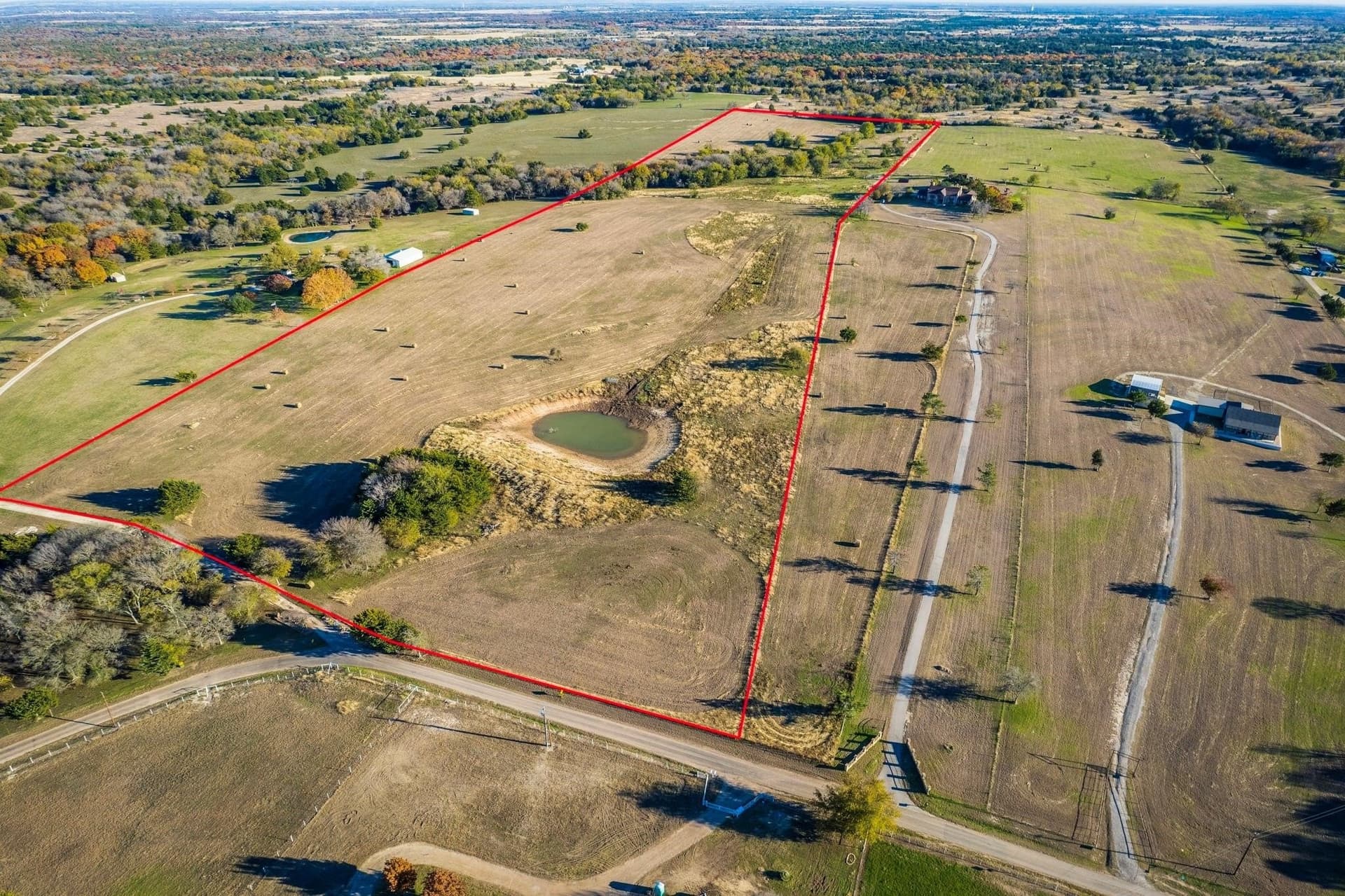 36.08 acres in Ellis County - photo 2