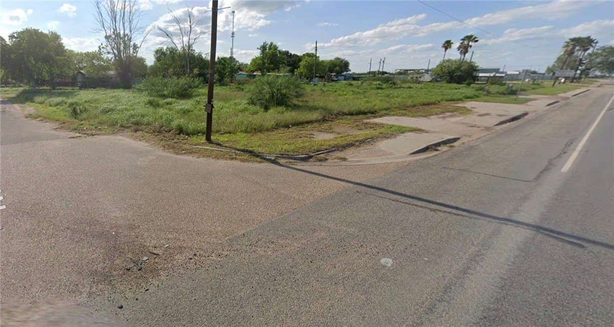 1.3 acres in Jim Wells County - photo 2