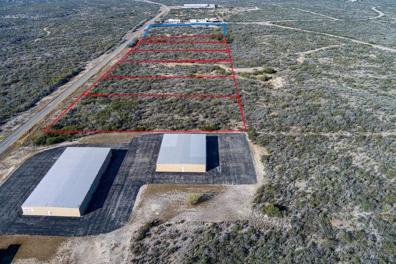 98.97 acres in Val Verde County gallery image 2