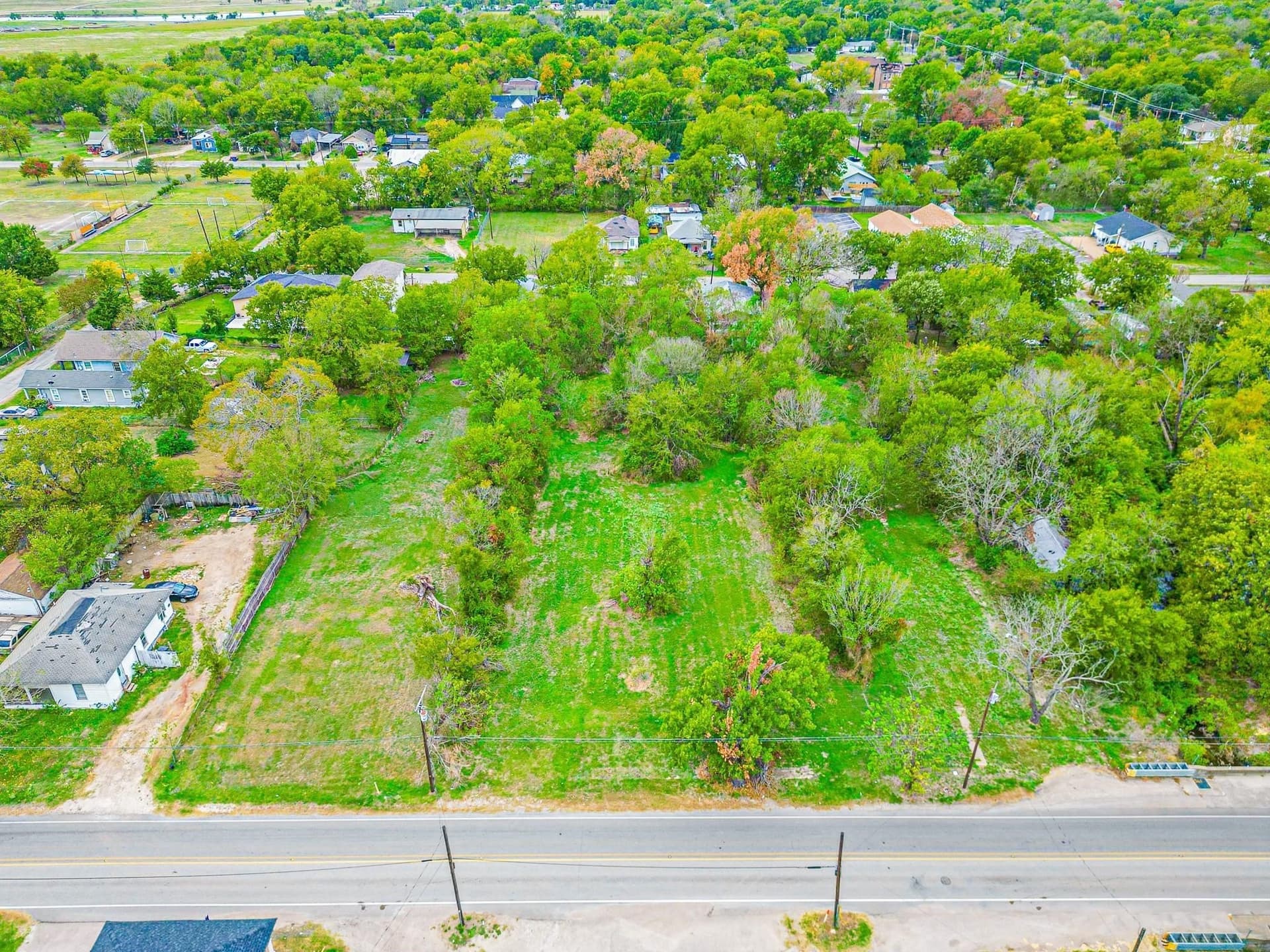 1.09 acres in Navarro County - photo 40