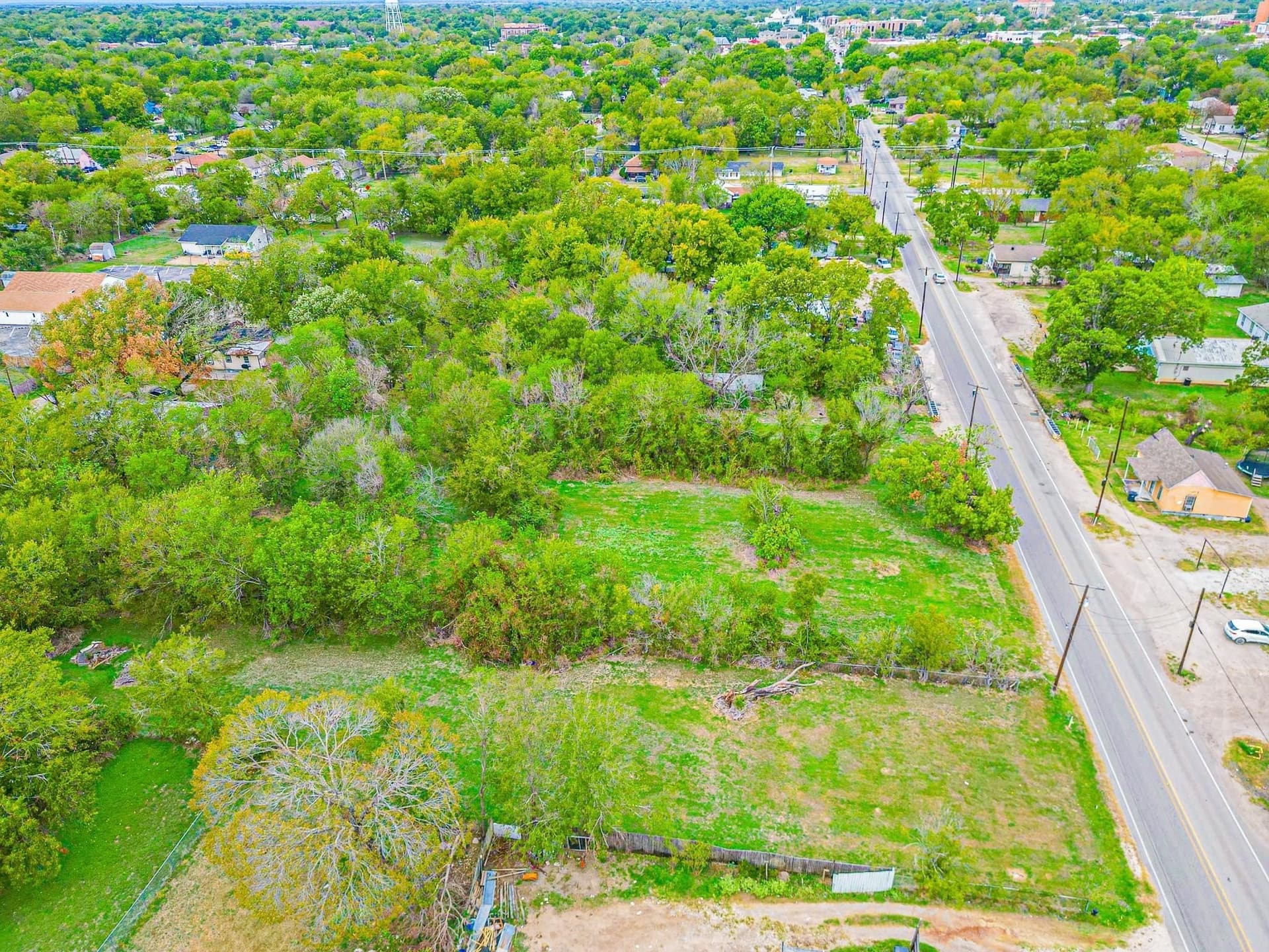 1.09 acres in Navarro County - photo 14