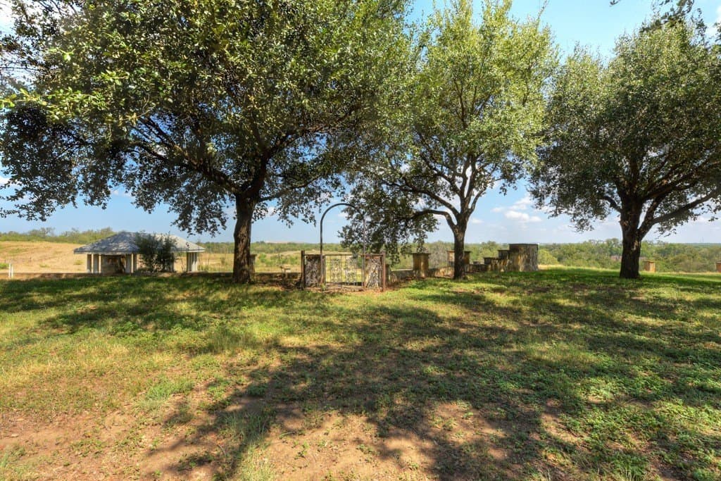100 acres in Bexar County - photo 18