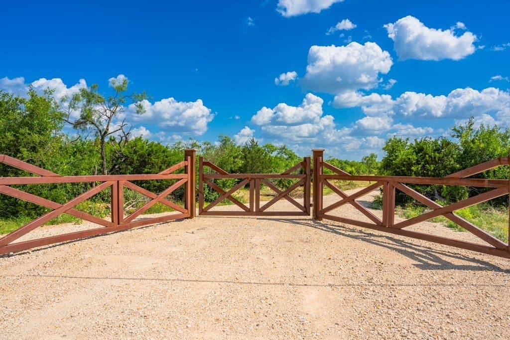 655 acres in Menard County - photo 47